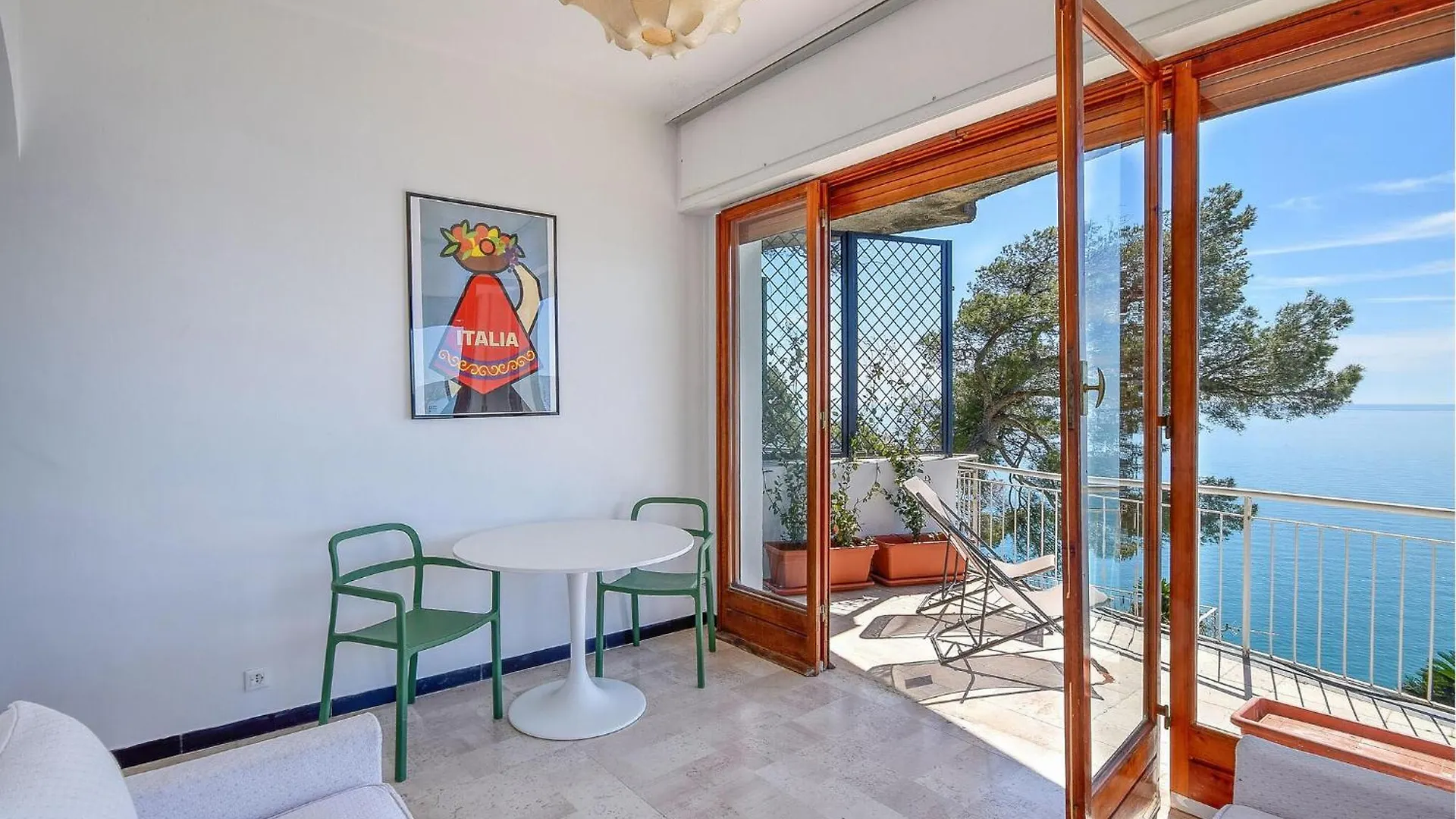 Cozy Apartment In Chiavari With Kitchen